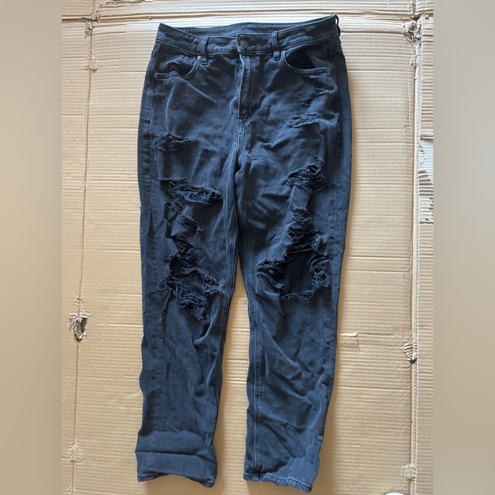 A merican Eagle Faded black Comfort stretch waistband mom jeans size 10